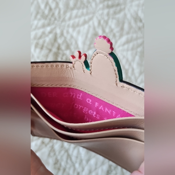 Kate Spade Scenic Route Cardholder - Picture 4 of 4